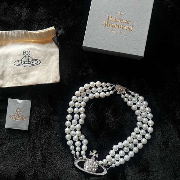 Jewelry - Vivienne Westwood necklace